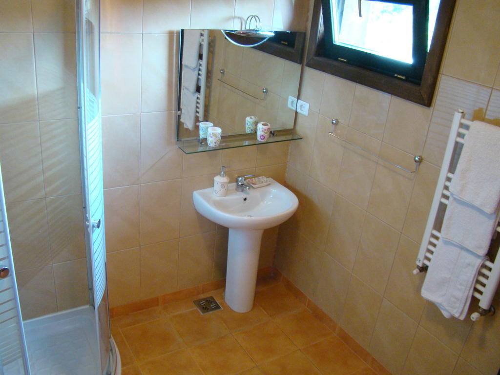 Hotel Dumbrava Soarelui Brașov Zimmer foto