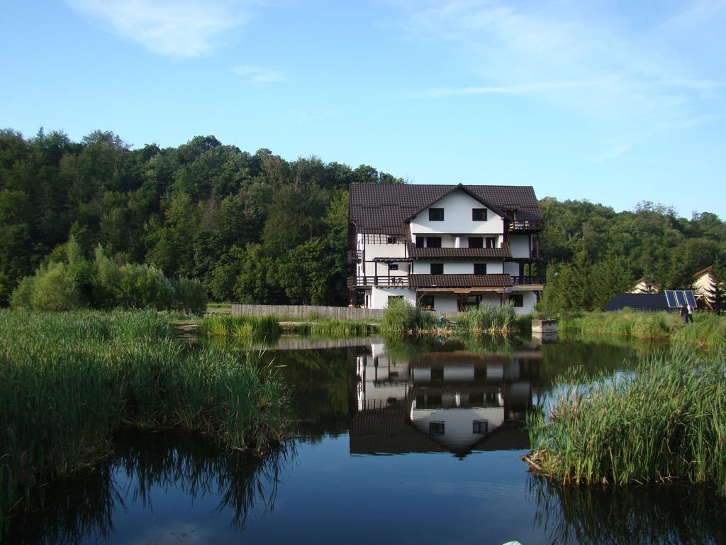 Hotel Dumbrava Soarelui Brașov Exterior foto